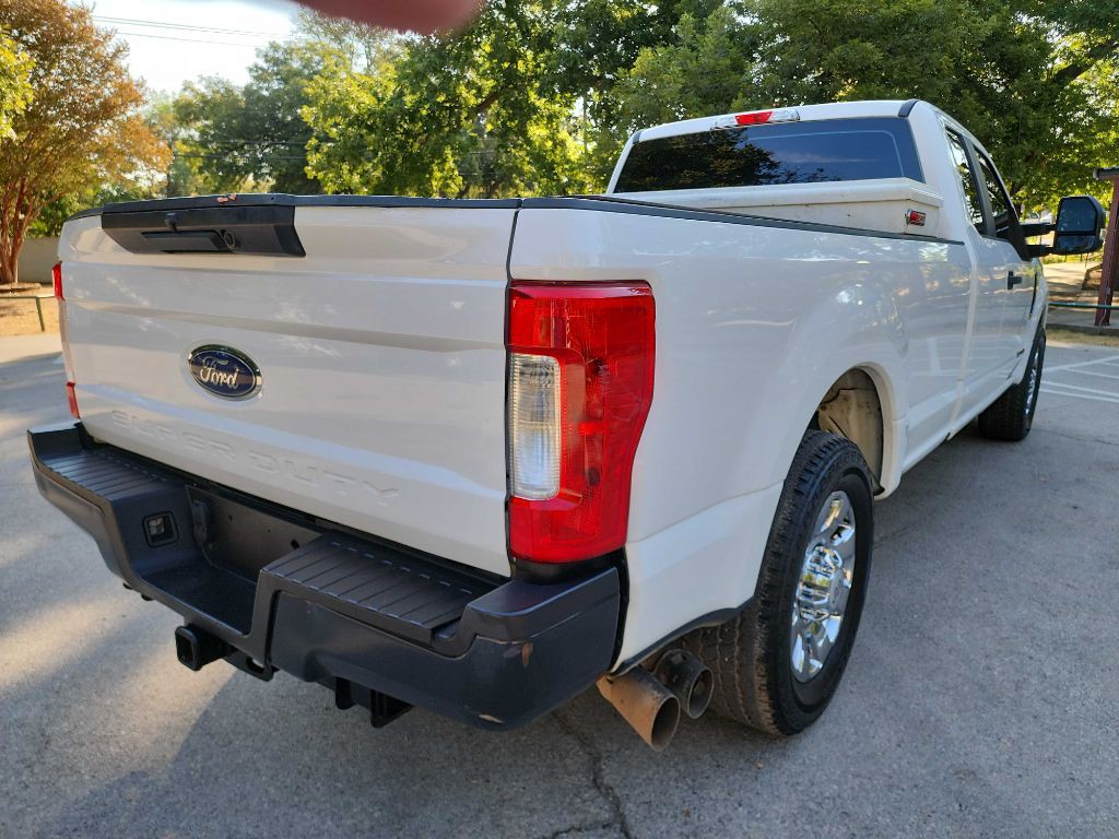 2017 Ford F-250 Image 8