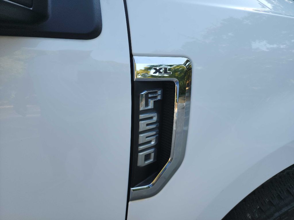 2017 Ford F-250 Image 11
