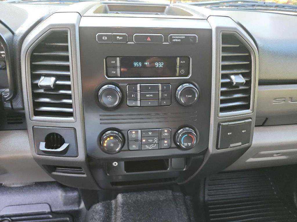2017 Ford F-250 Image 22