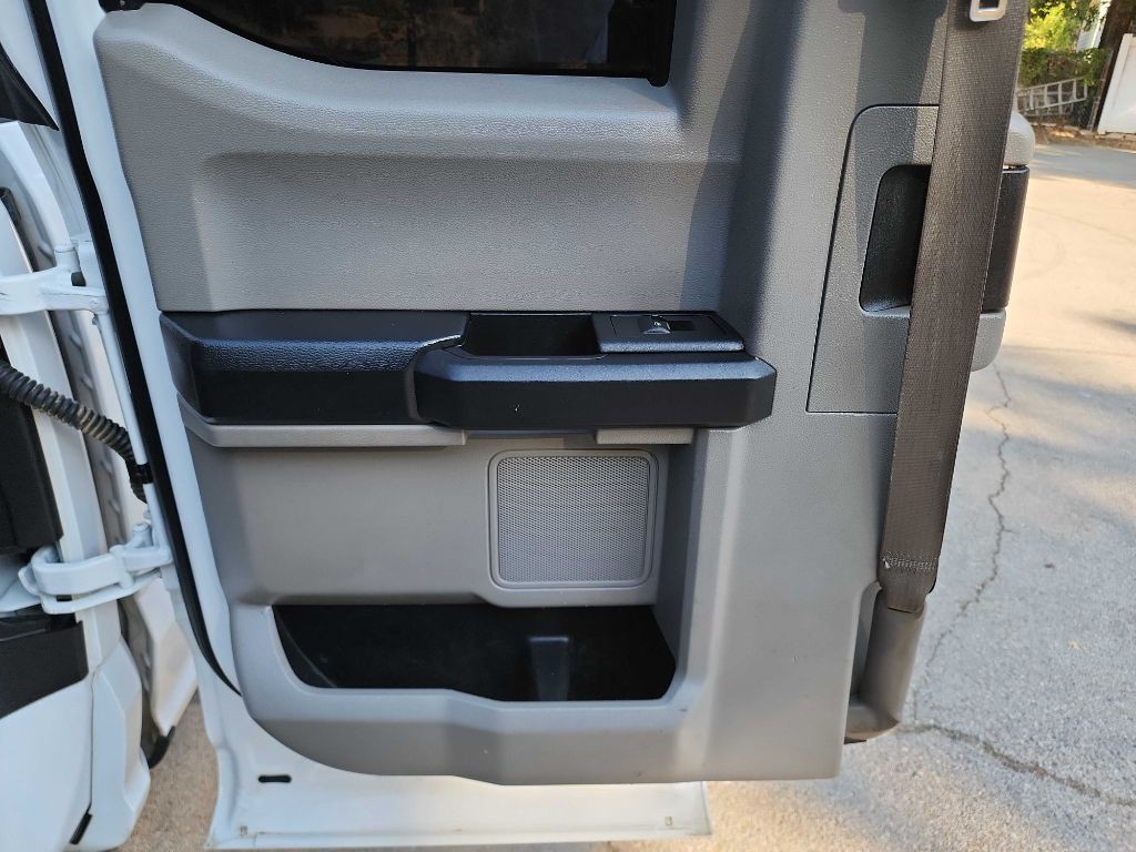 2017 Ford F-250 Image 24