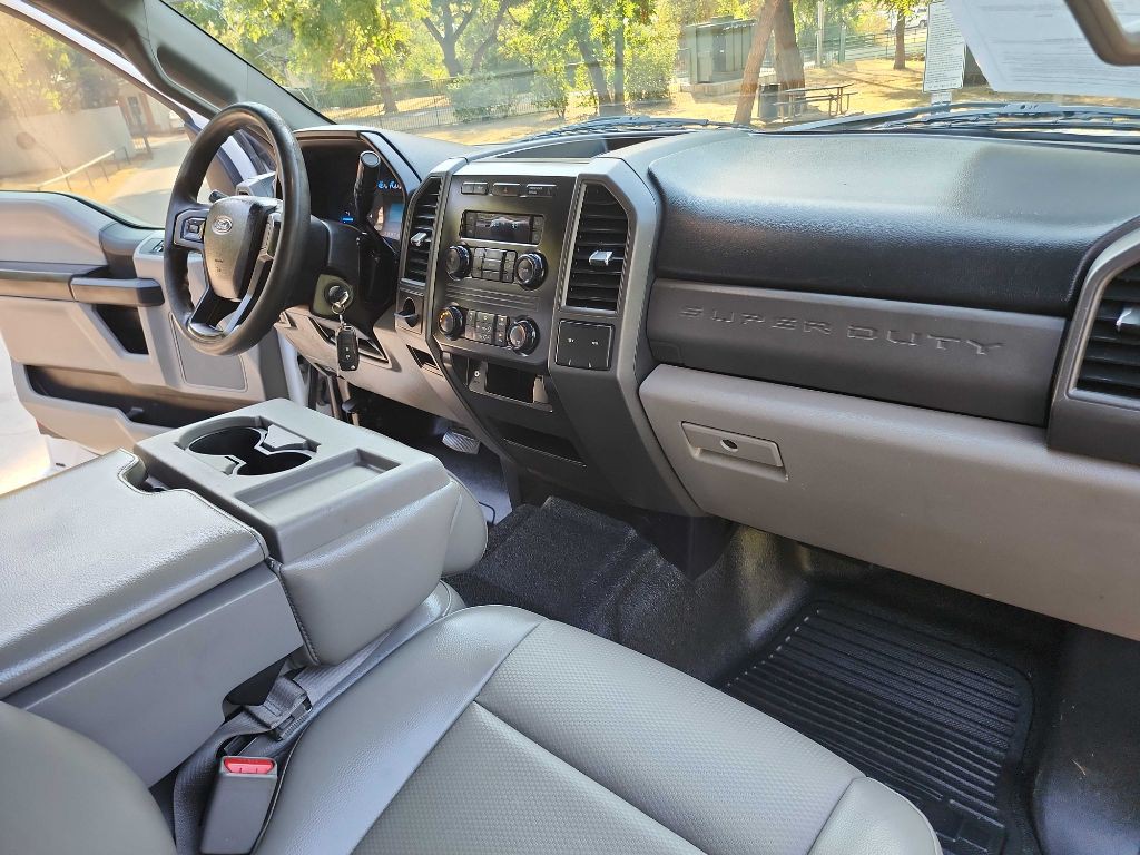 2017 Ford F-250 Image 33