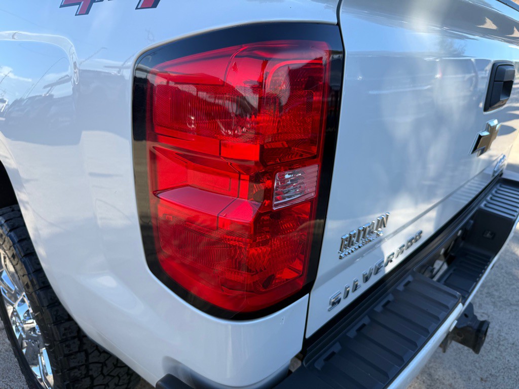 2018 Chevrolet Silverado 1500 Image 12