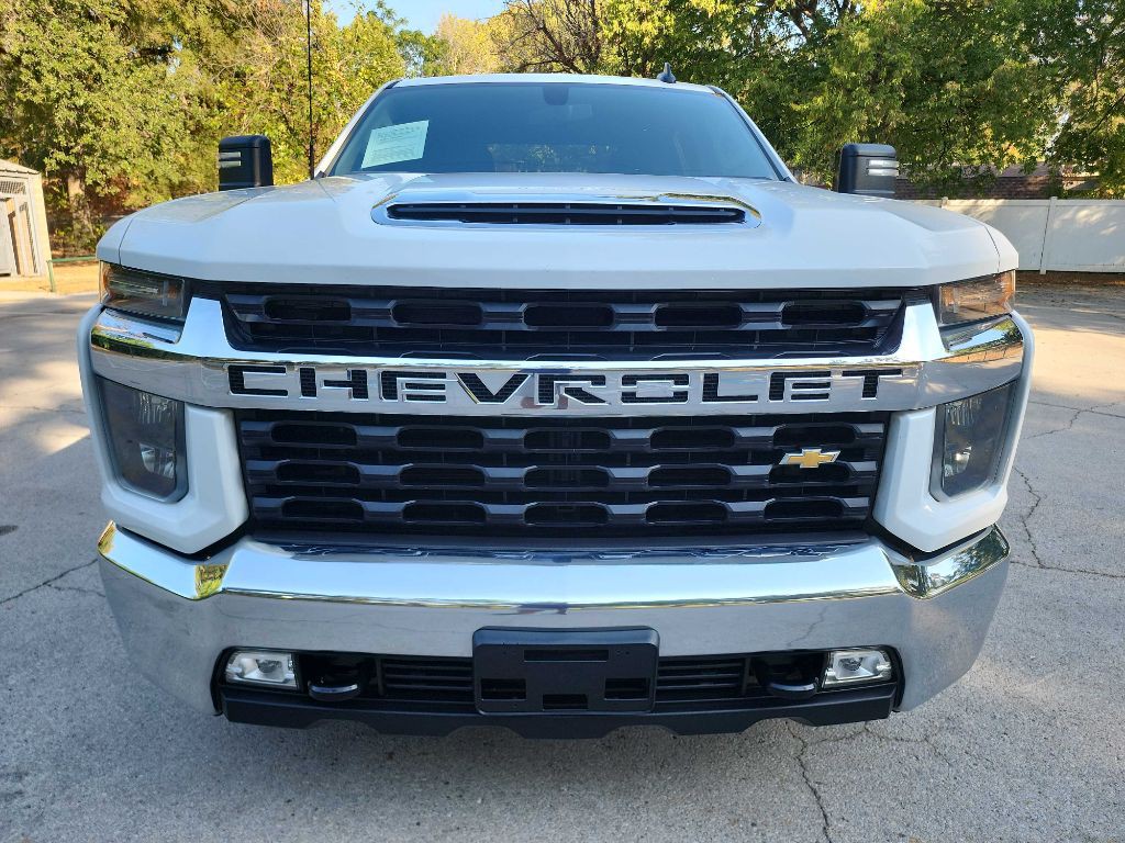 2023 Chevrolet Silverado 1500 Image 2