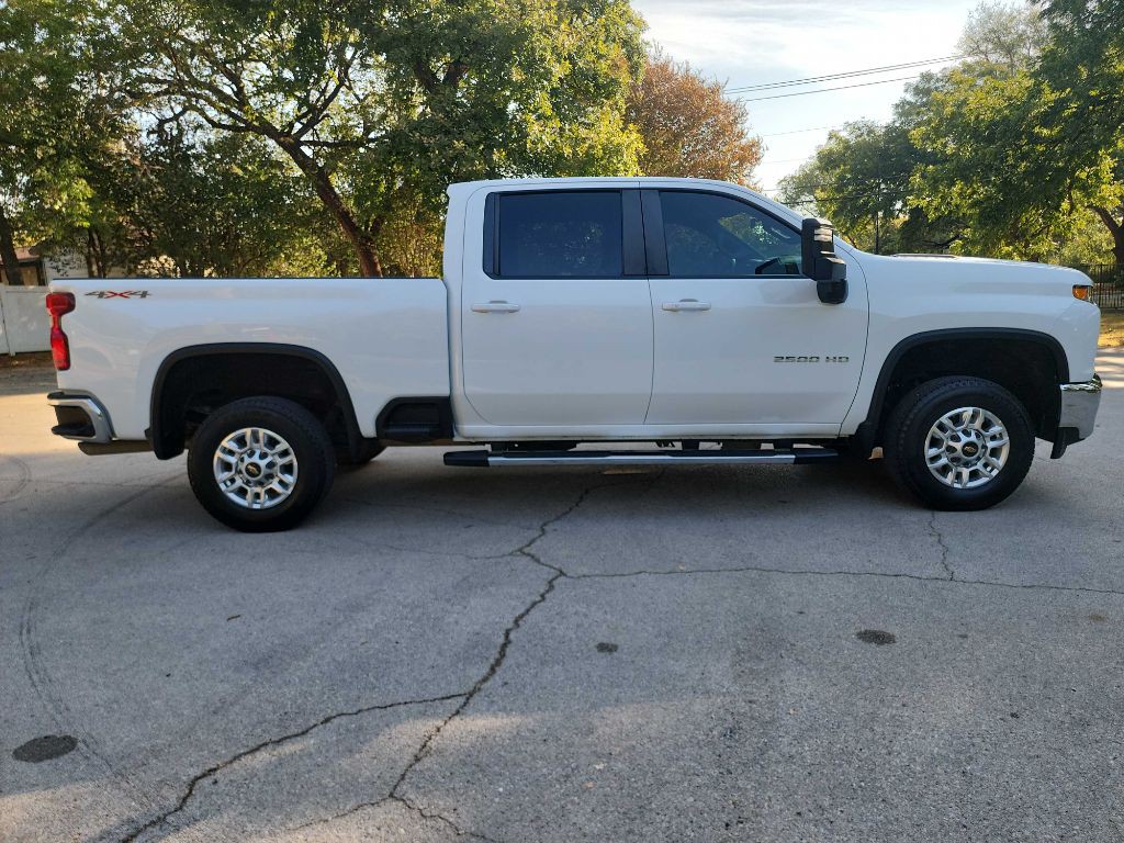 2023 Chevrolet Silverado 1500 Image 13