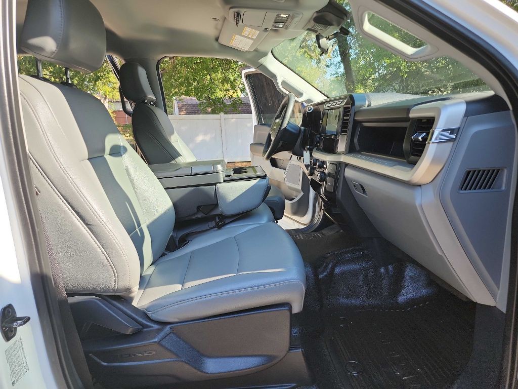 2023 Ford F-350 Image 39