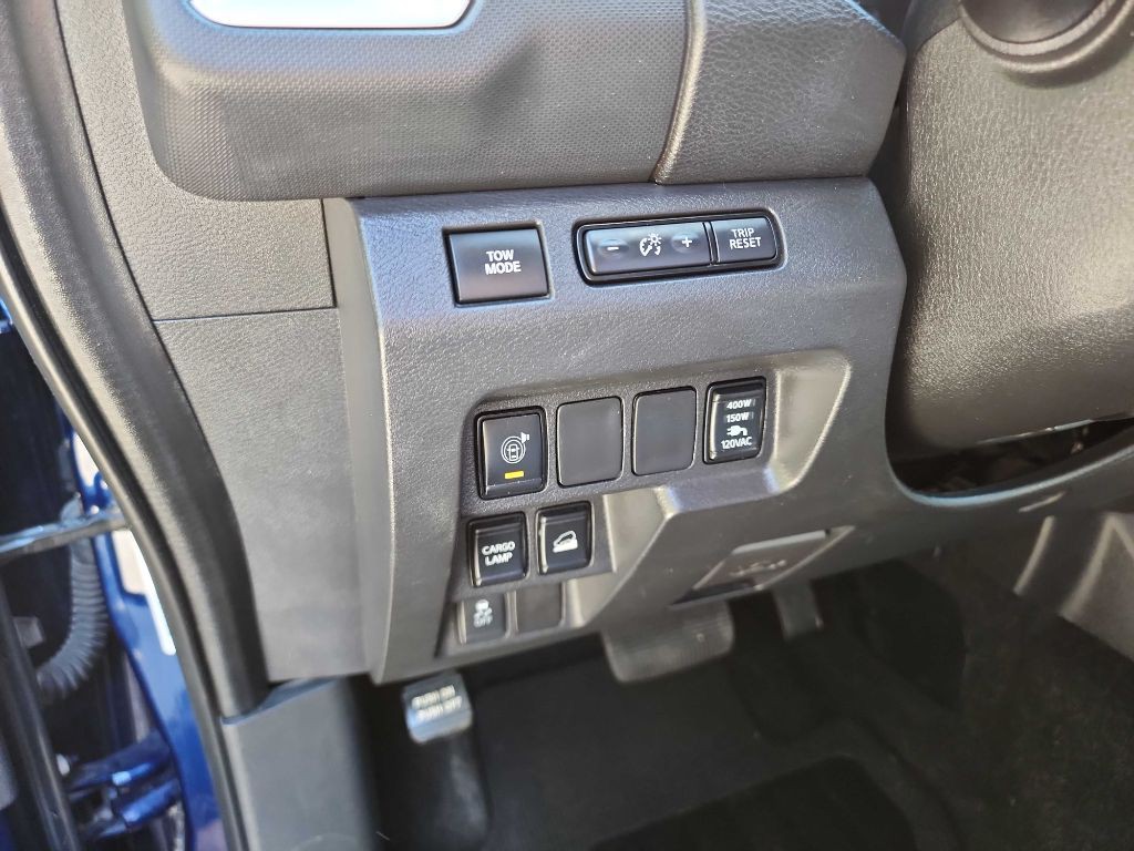 2022 Nissan Frontier Image 18