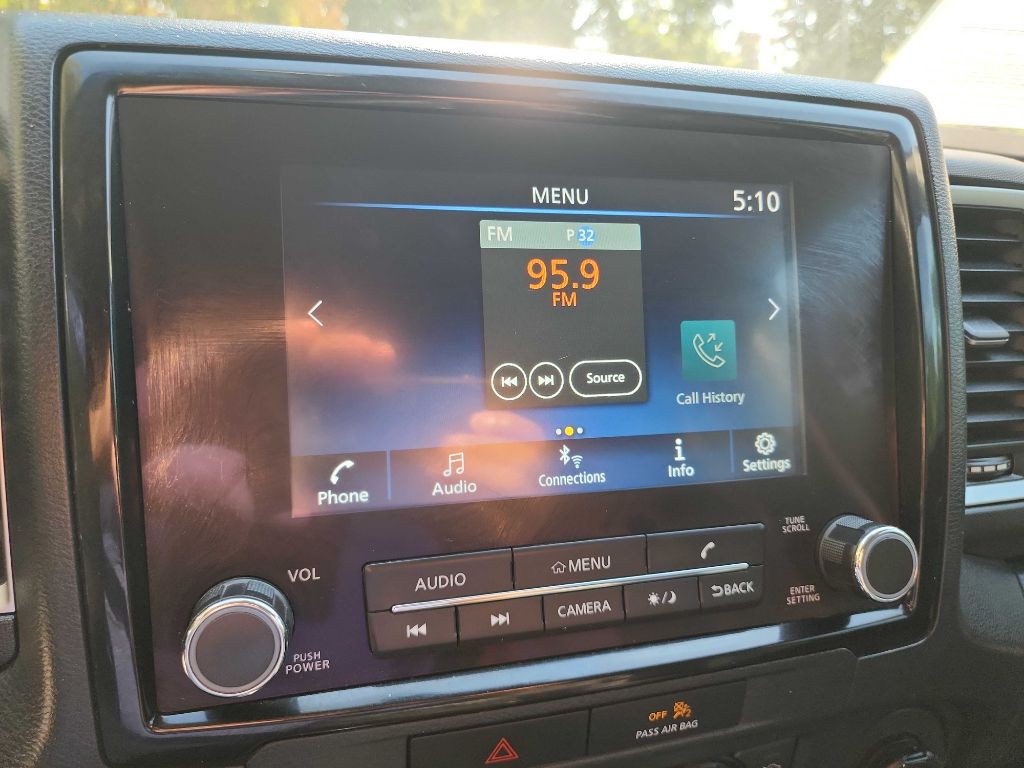 2022 Nissan Frontier Image 25