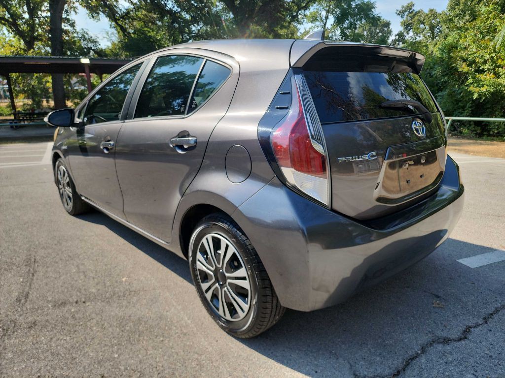 2016 Toyota Prius Image 4