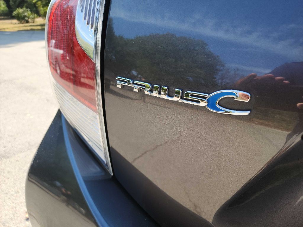 2016 Toyota Prius Image 37
