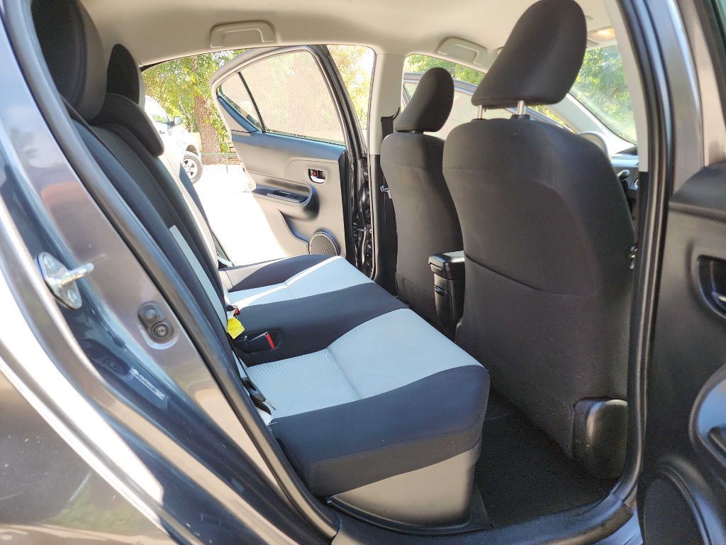 2016 Toyota Prius Image 55