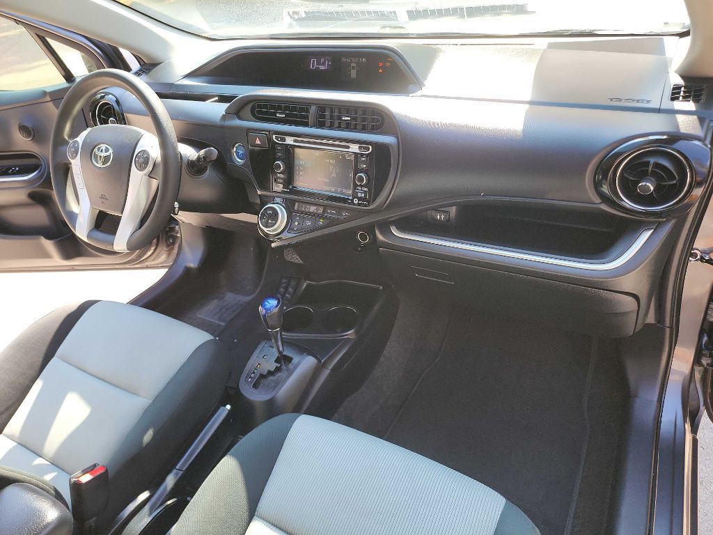 2016 Toyota Prius Image 56