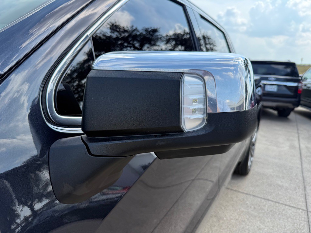 2023 GMC Sierra Image 12