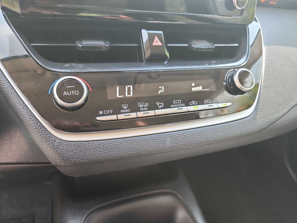 2020 Toyota Corolla Image 24