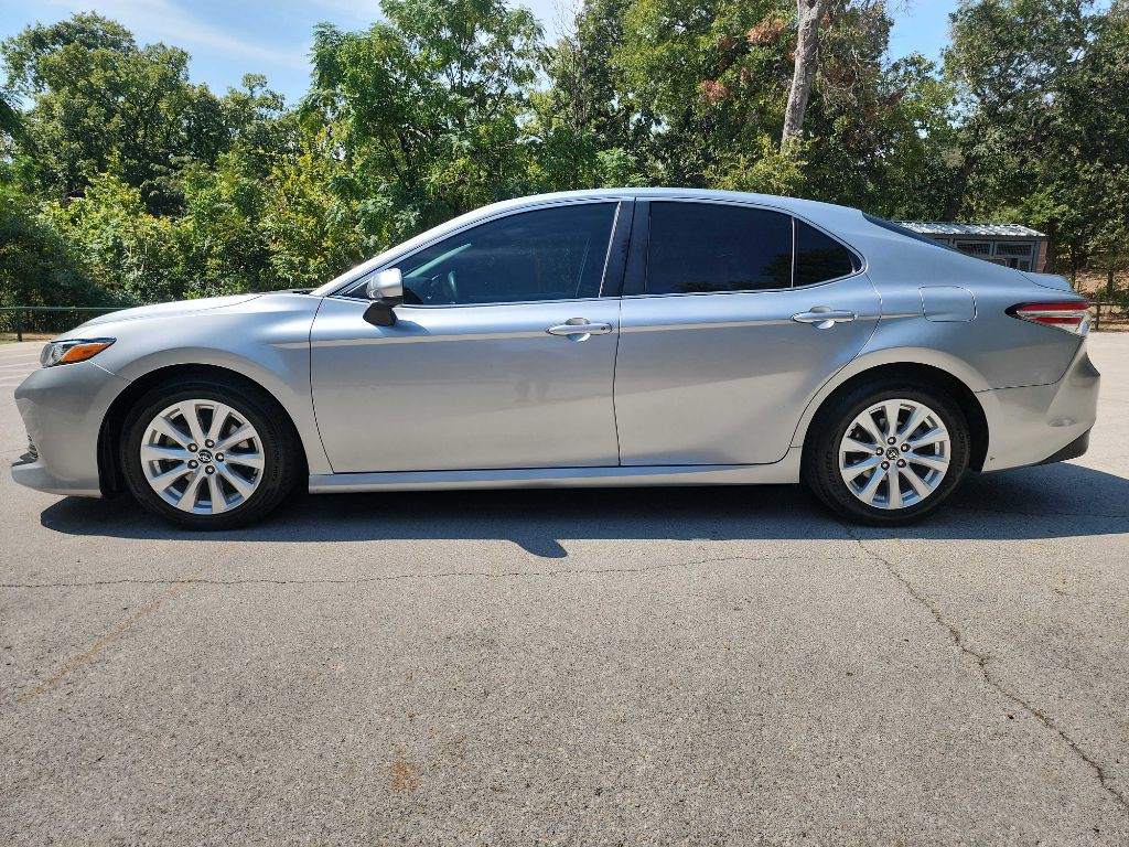 2020 Toyota Camry Image 4