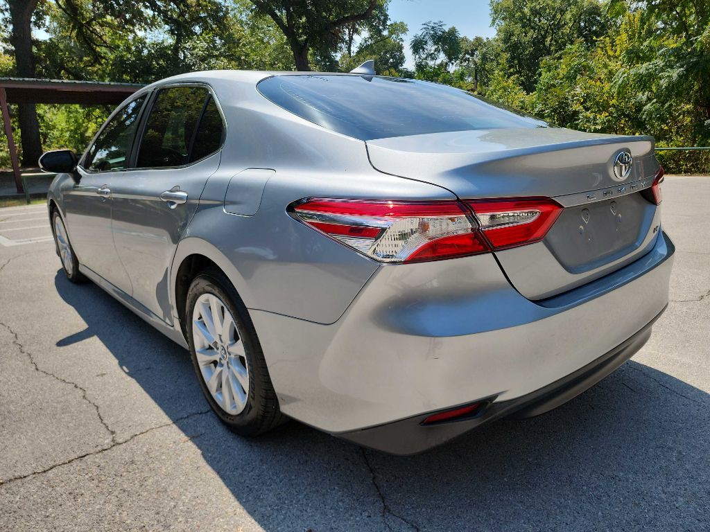 2020 Toyota Camry Image 5