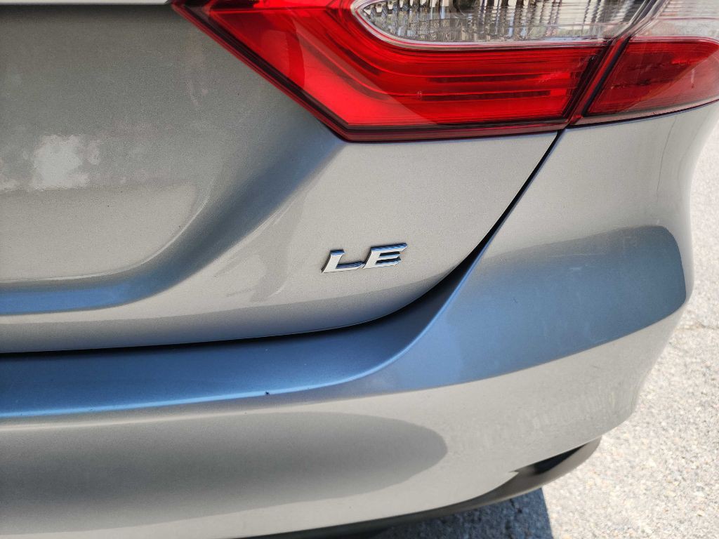 2020 Toyota Camry Image 6