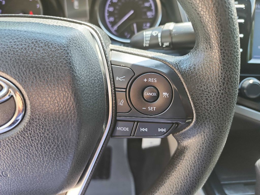 2020 Toyota Camry Image 16