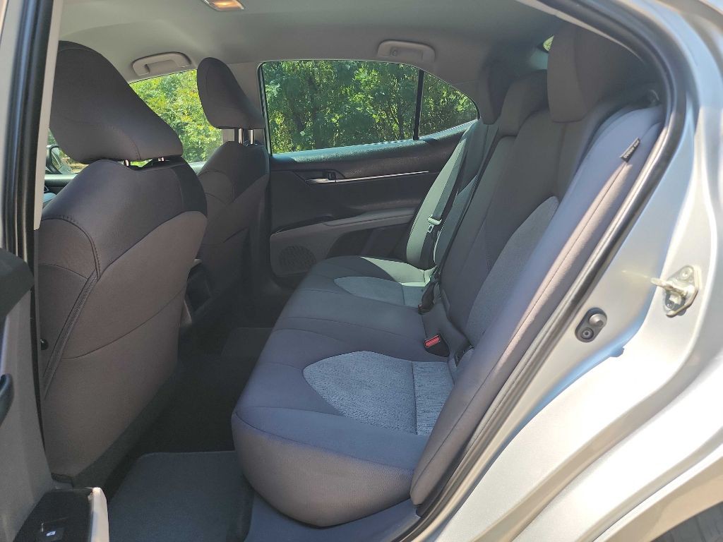 2020 Toyota Camry Image 28