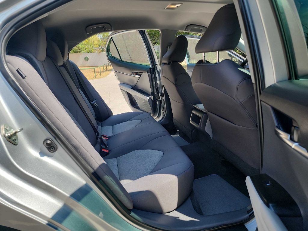 2020 Toyota Camry Image 29