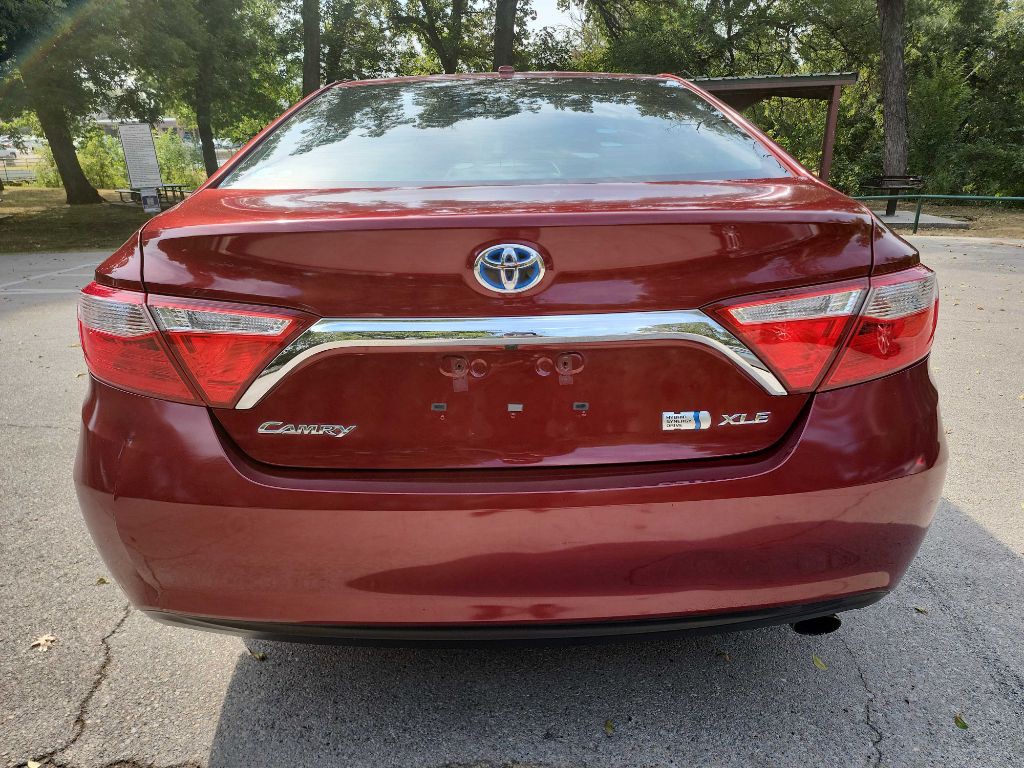 2016 Toyota Camry Image 5