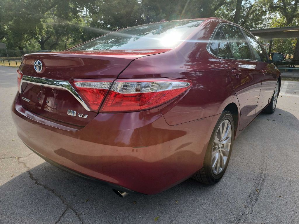 2016 Toyota Camry Image 7