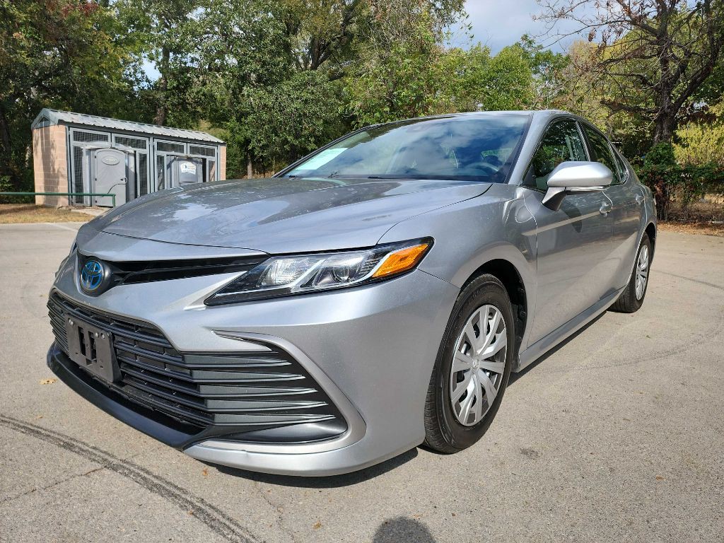 2023 Toyota Camry Image 3