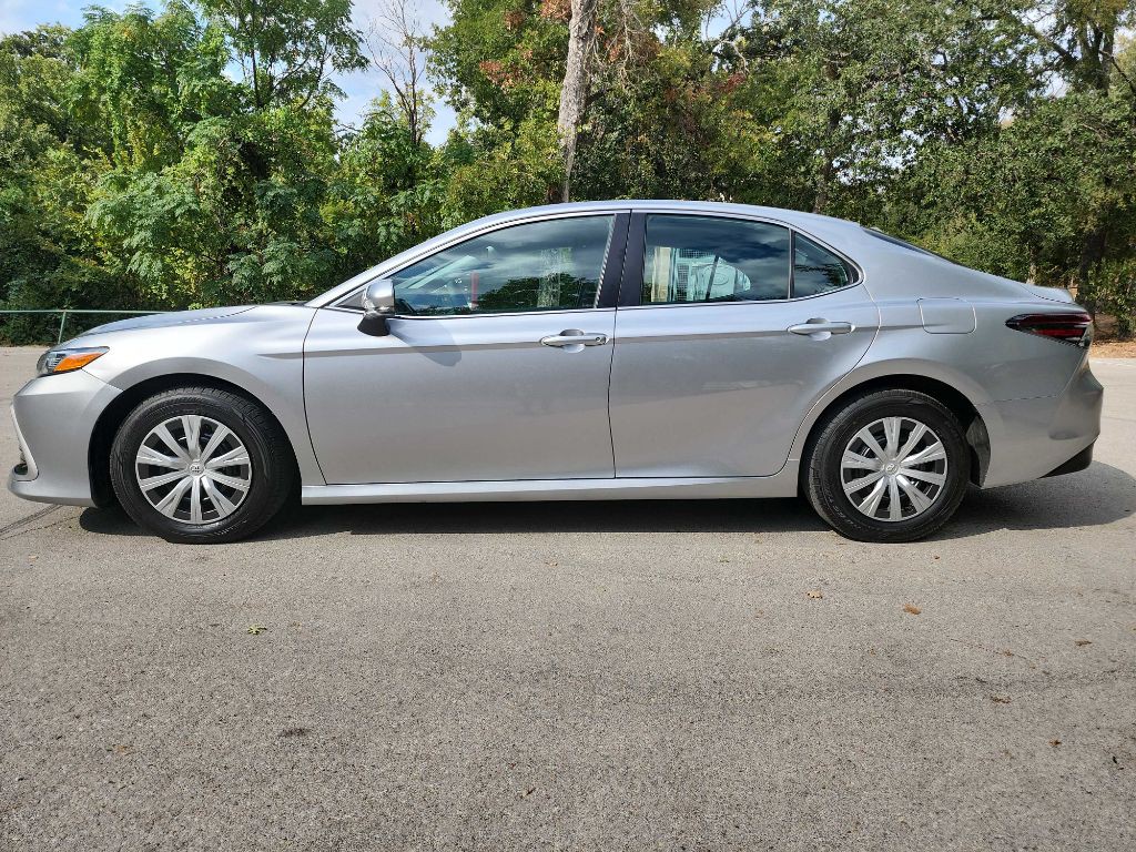 2023 Toyota Camry Image 4