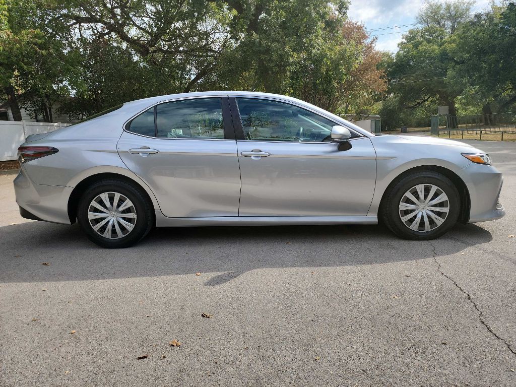 2023 Toyota Camry Image 9