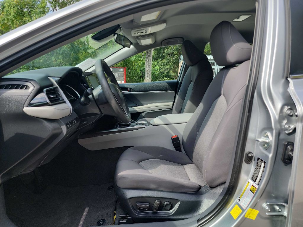 2023 Toyota Camry Image 12