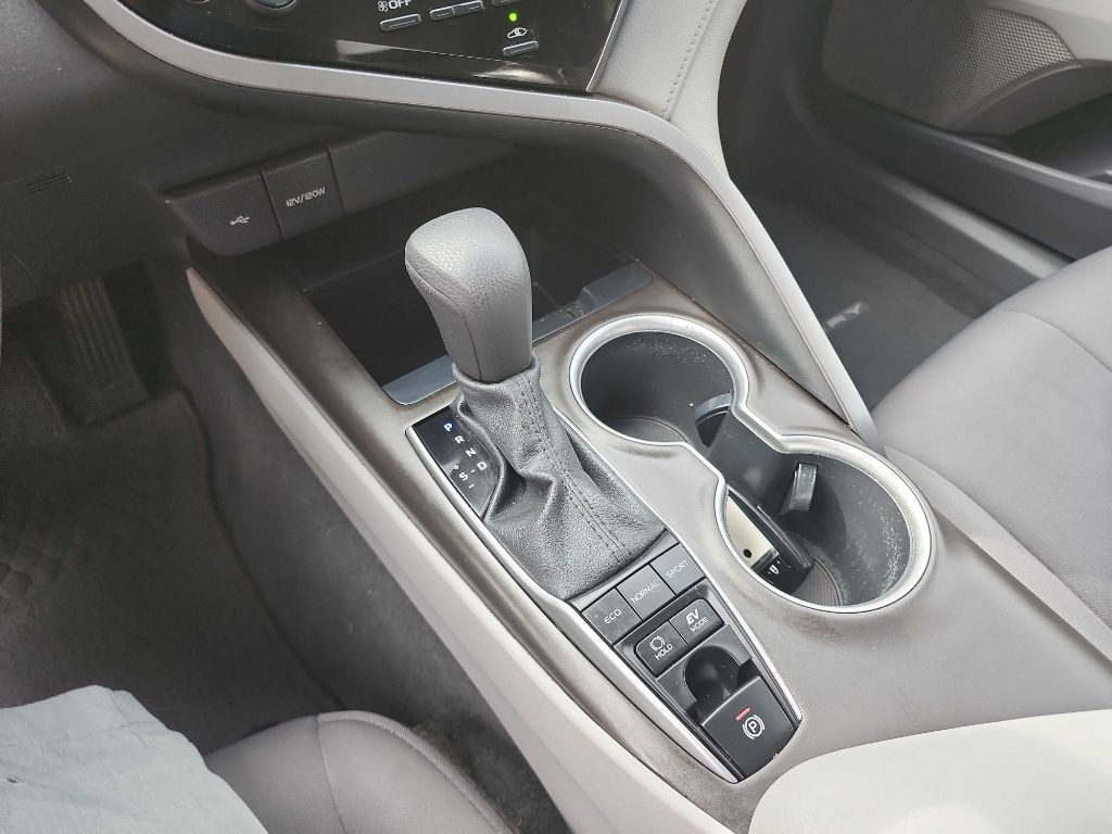 2023 Toyota Camry Image 22