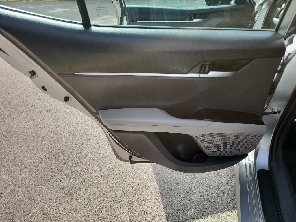 2023 Toyota Camry Image 24