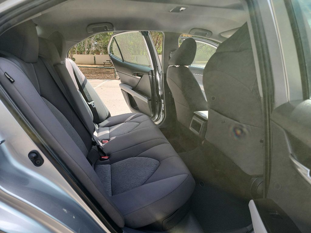 2023 Toyota Camry Image 32