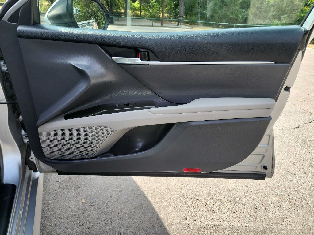 2023 Toyota Camry Image 33