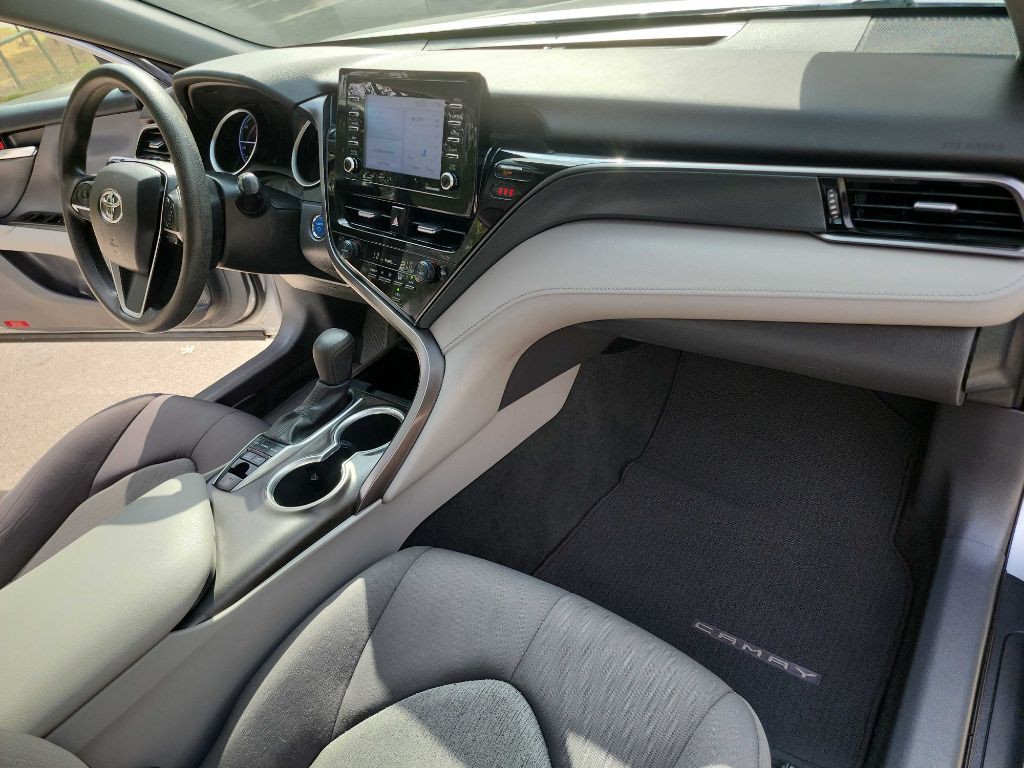 2023 Toyota Camry Image 35