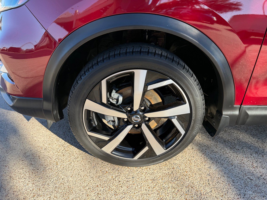 2022 Nissan Rogue Image 14