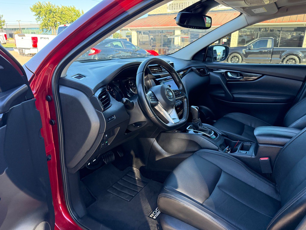 2022 Nissan Rogue Image 15