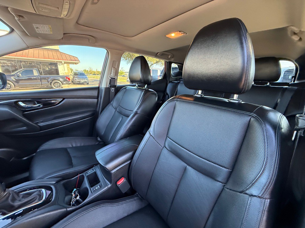 2022 Nissan Rogue Image 19