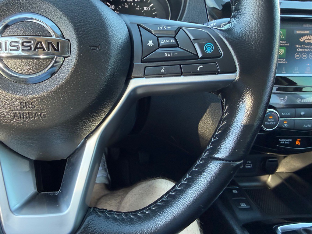 2022 Nissan Rogue Image 32