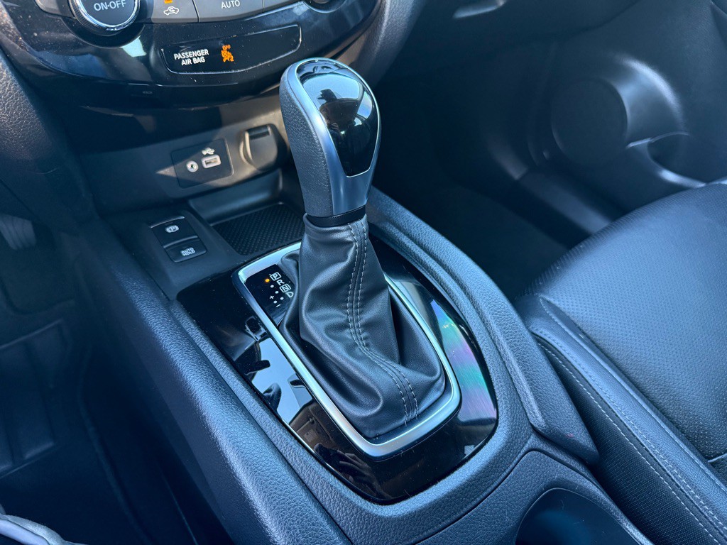 2022 Nissan Rogue Image 34