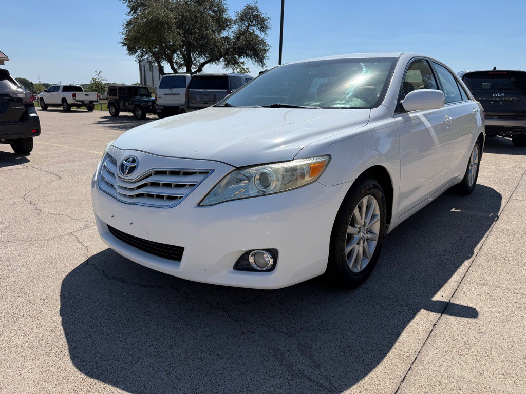 2011 Toyota Camry Image 3