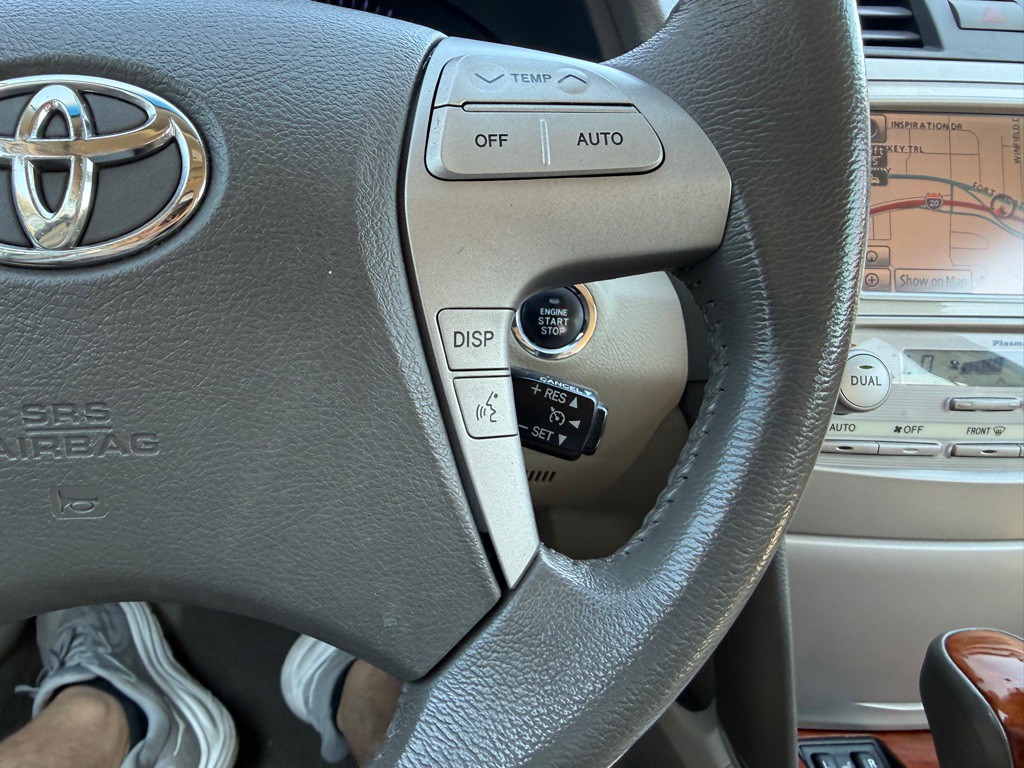 2011 Toyota Camry Image 26