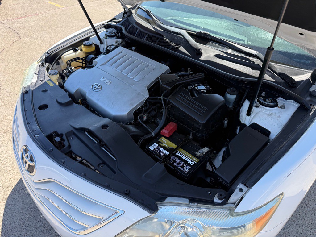 2011 Toyota Camry Image 35