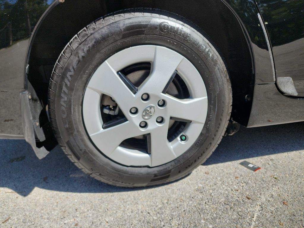 2012 Toyota Prius Image 13