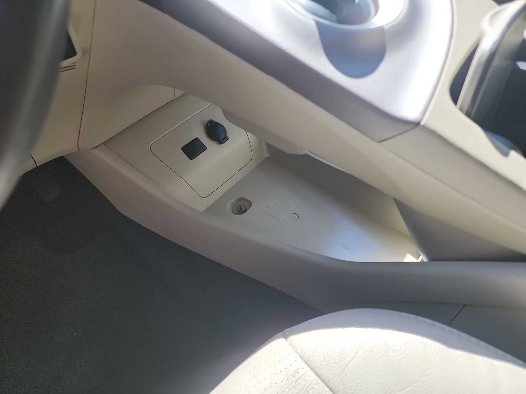 2012 Toyota Prius Image 22