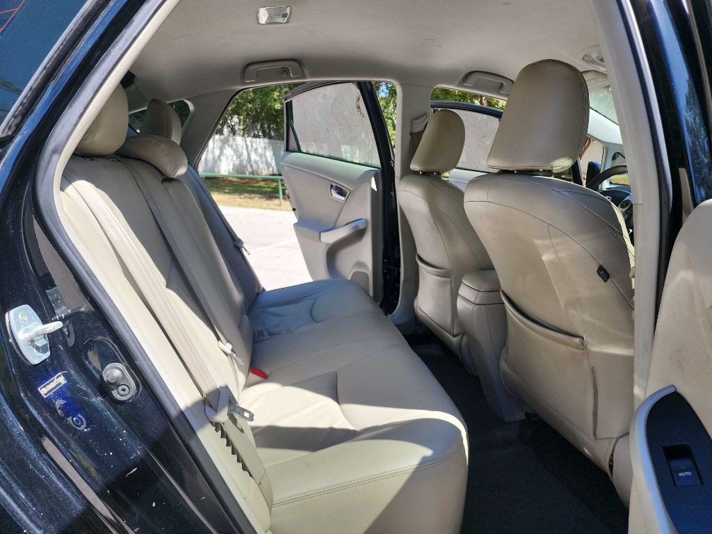 2012 Toyota Prius Image 29