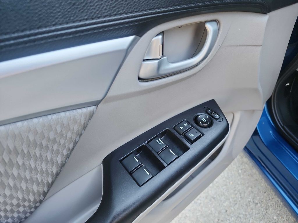 2014 Honda Civic Image 11