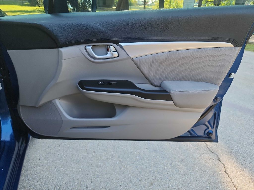2014 Honda Civic Image 24