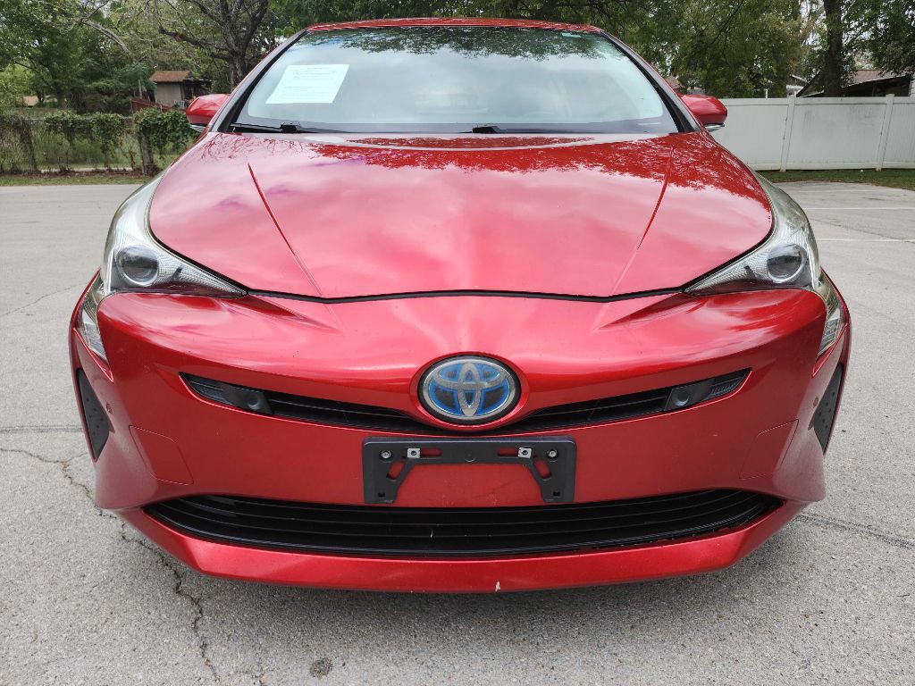 2017 Toyota Prius Image 2