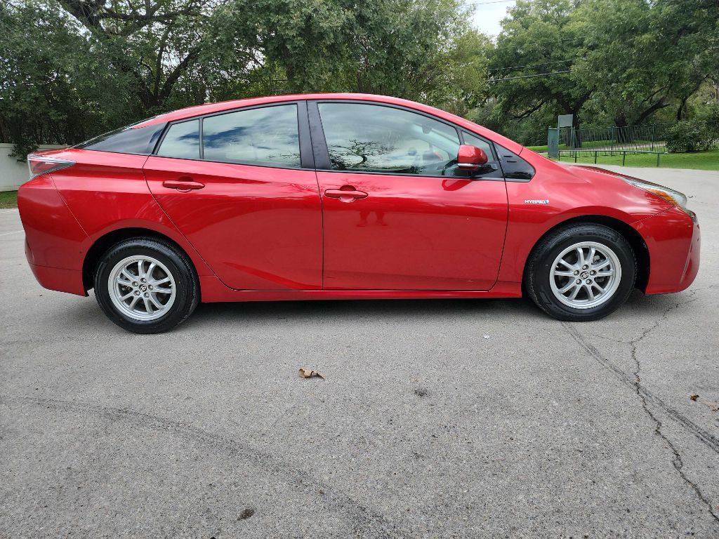 2017 Toyota Prius Image 6