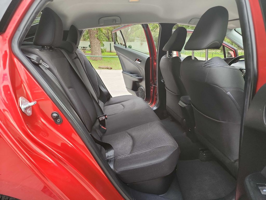 2017 Toyota Prius Image 26